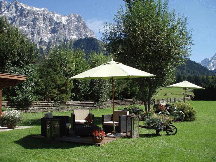 Hotel Ehrwalderhof Exterior photo